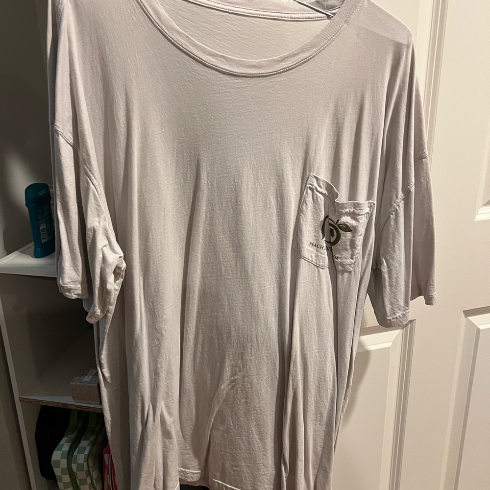 Stylish White Pocket Tee for Men